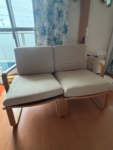 無印良品　リビングでもダイニングでもつかえるソファ