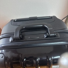 キャリーケース　Sサイズ　約35✖️55 傷あり　黒の画像