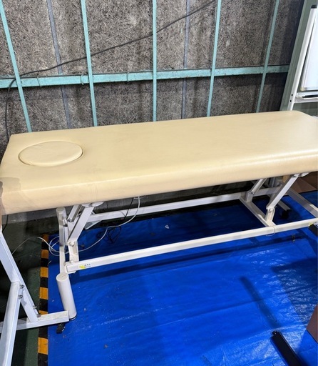 高田ベッド　電動昇降ベッド