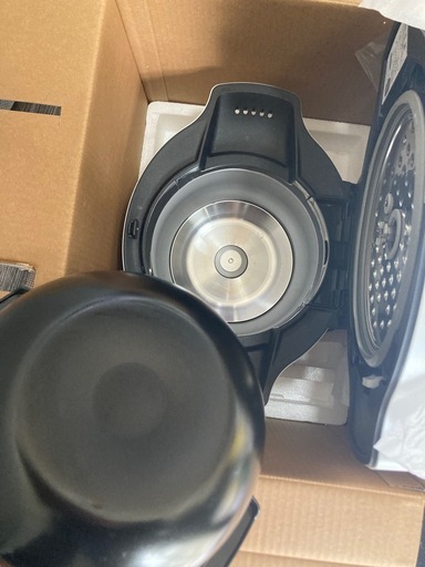 【美品】SHARP KN-HW16E-W 電気圧力鍋