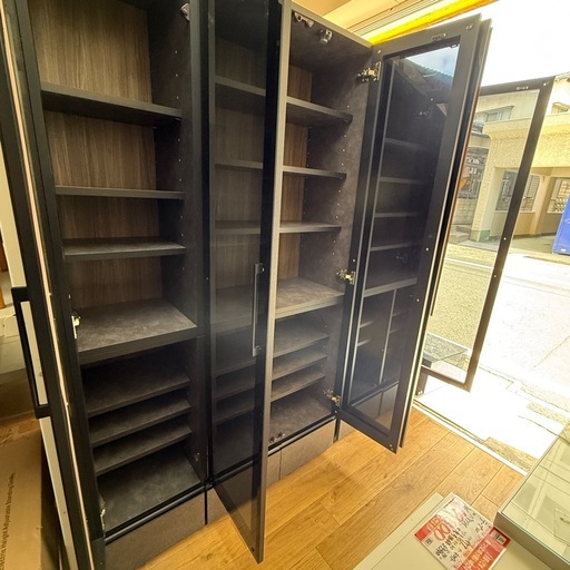 アルファタカバ ガッパーナ グレー (クローチェ） 幅80 日本製 国産 完成品 壁面収納 本棚 ガラス扉 扉付き 黒鏡面 リビング収