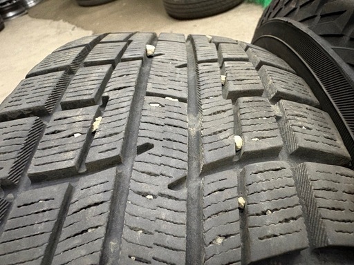 2024年製　YOKOHAMA イエローハッド専売品 175/65R14 4本 冬タイヤ中古 8分山 キューブbBデミオスイフトなどに