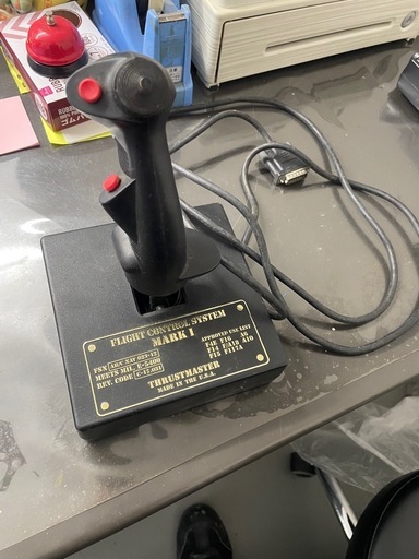 Thrustmaster MARK I フライトコントロールシステム ジョイスティック
