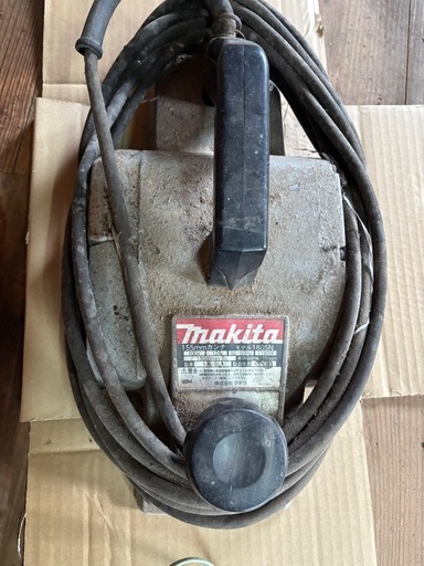 マキタ（Makita）製の、155mm 電気カンナ モデル 1805N です