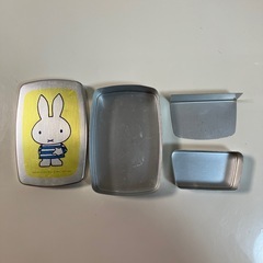 昭和レトロなアルミ製お弁当箱の画像