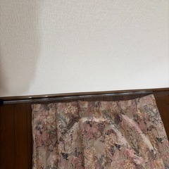 カーテンの画像