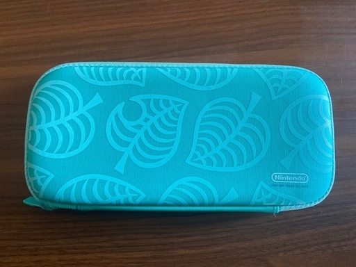 Nintendo Switch Lite ターコイズ 本体 ニンテンドースイッチライト ケース、ソフト2本付き 充電器有り 