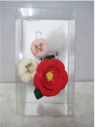 【美品】和つう 髪飾り 椿 つまみ細工 3点セット 箱付　赤白　羽 成人式 振袖 卒業式 袴　フェザー 和装　きれい　 Watuu　1174