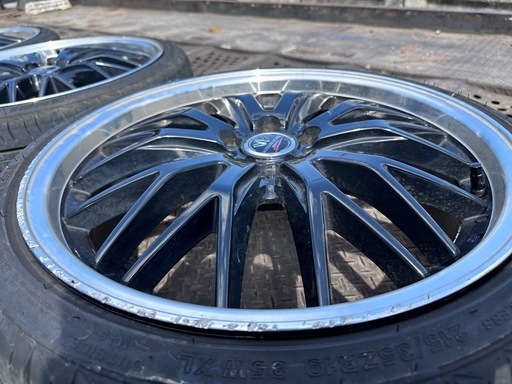 BADX ロクサーニ マルチフォルケッタ　19インチホイールタイヤ　215/35R19 プリウスPCD 100