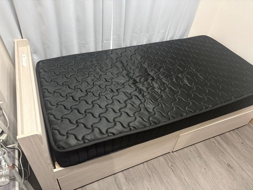 シングルベッド　ホワイト