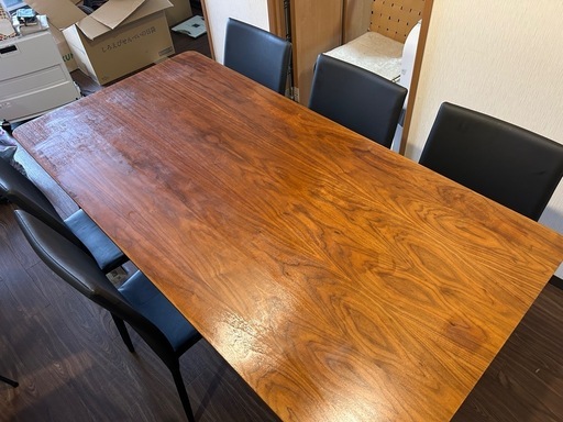 北欧風ダイニングテーブル