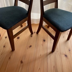 ダイニングチェア2脚　使用期間半年　の画像