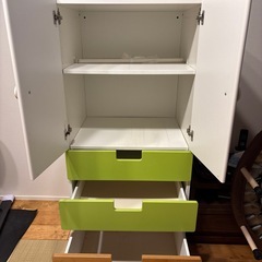 IKEA ストゥヴァのワードローブの画像
