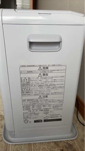 お引き取り待ち　23年製 極美品 半額以下 石油ファンヒーター  ダイニチ ブルーヒーター 