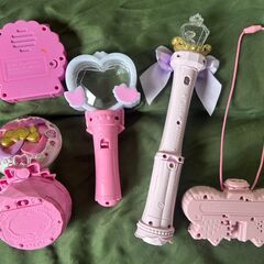 わんだふるぷりきゅあ！　カラフルエボリューション 変身ワンダフルパクト　なぞってかなでてフレンドリータクト　５set　の画像