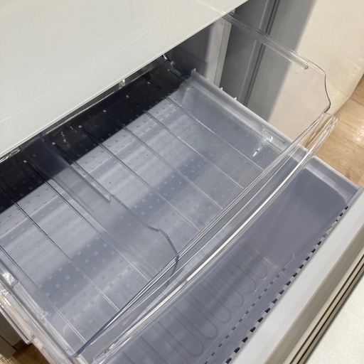 【6ヶ月間の動作保証付き】SHARPの2ドア冷蔵庫SJ-G14E4-Wのご紹介です