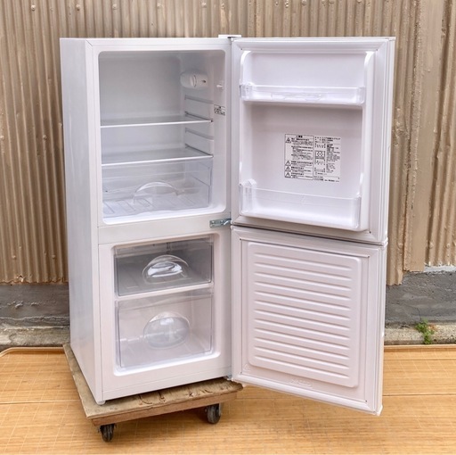 ニトリ　106L冷蔵庫　NTR-106WH