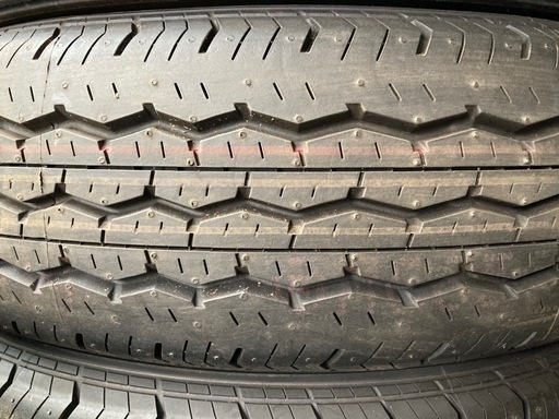 【お取引決まりました】新車剥がし　BS 195/80R15 25年製 夏タイヤ
