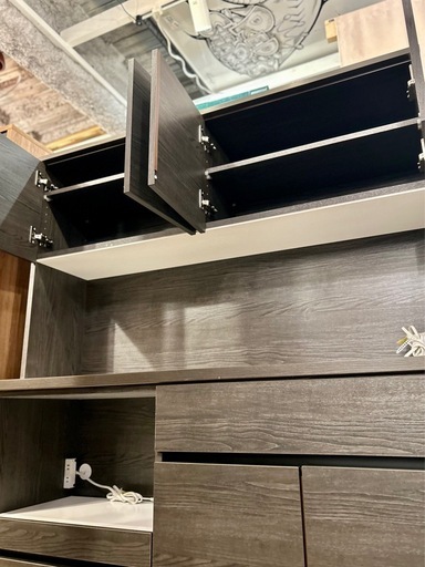 食器棚 140 キッチンボード おしゃれ カップボード ハイタイプ キッチン収納 棚 レンジ台 白 シンプル 幅140cm 奥行45cm 高さ181cm コンセント付 モイス ソフトクローズ 耐震ラッチ 耐震ダボ 大川家具 国内製造 日本製 チャコールブラック