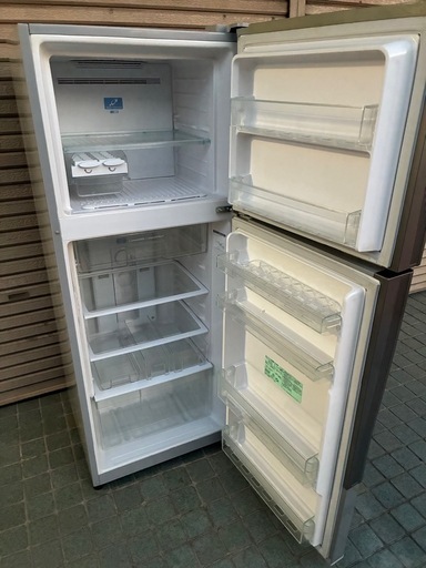 【全11台出品中】★255L★ 日立 HITACHI ノンフロン冷凍冷蔵庫 R-26BA 2011年 冷蔵庫・簡易清掃済み！