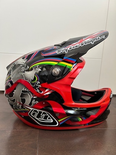Troy Lee Designs D3 カーボン フルフェイス ヘルメット