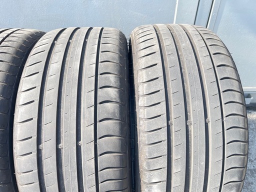 225/40R19 4本セット バリ溝 夏タイヤ 