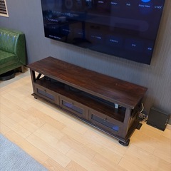 バリのアンティークテレビ台の画像
