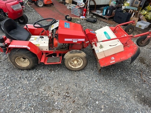 乗用草刈機 バーディーモアーM120B 乗用モア 草刈機
