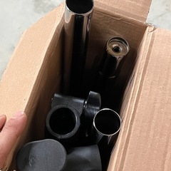 アイリスオーヤマ ハンガーラック パイプハンガー シングル 幅80~130cm(伸縮) 耐荷重25kg ブラック シルバー PI-1800Mの画像