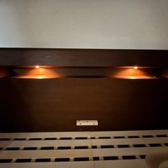 ニトリ　クイーンサイズ　ベッドフレームの画像