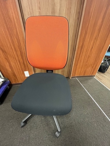 オフィス家具一式　受付、デスク、椅子、キャビネット
