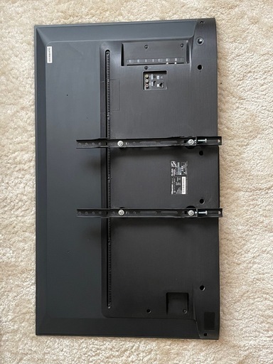 ハイセンス 43V型 4Kチューナー内蔵 液晶テレビ　壁掛け金具付き