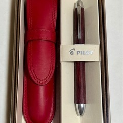〈新品・未使用〉パイロットの多機能筆記具の画像