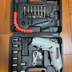 小型電動ドライバーの画像