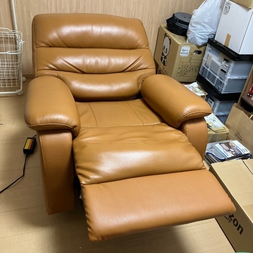 ニトリ　電動ソファ　革張り
