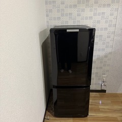 良品 TOYOTOMI トヨトミ 半密閉式石油ストーブ HR-650E 2016年製 煙突 
