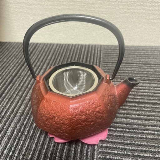 南部鉄器風 急須 鉄瓶 赤ティーポット茶器 和風　鋳鉄製 茶托付き　未使用/美品