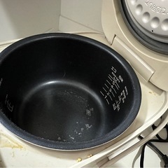 炊飯器の画像
