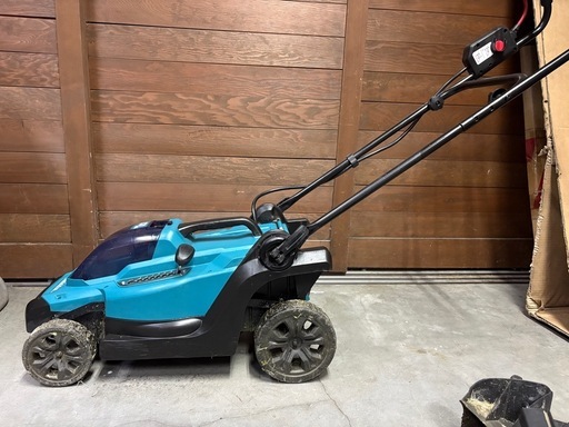 マキタ　電動芝刈り機　330mm