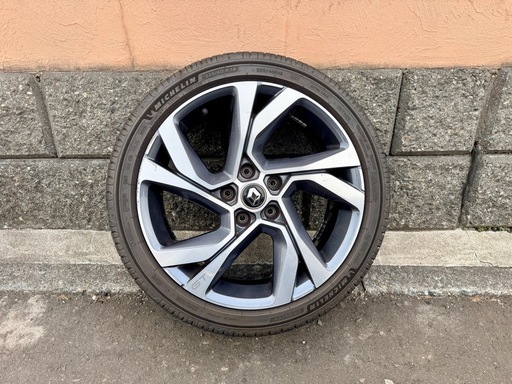 ルノー　メガーヌ18インチ　中古タイヤホイール4本セット　　　　　　225/40R18 25年製ミシュランプライマシー5