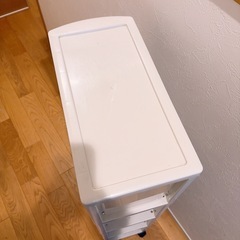 隙間収納　4段　洗濯機　冷蔵庫　ホワイトの画像