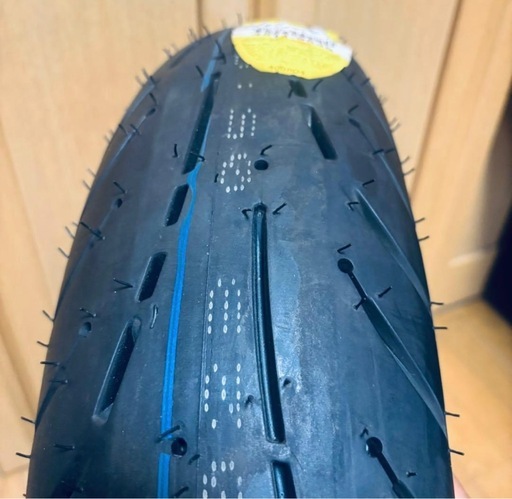 未使用タイヤ 　ダンロップ　ELITE 4 160/80B16 後タイヤ