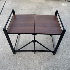 折りたたみ卓の画像