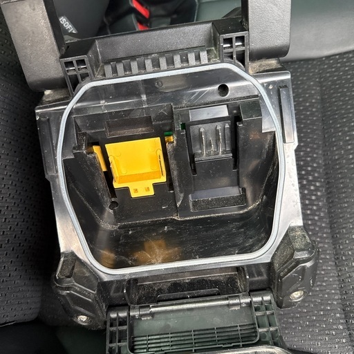 マキタ MR203 Bluetoothスピーカー