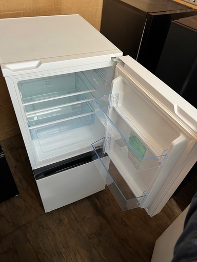 NO B993?福岡市内配送設置無料✨?ハイセンス 【右開き】130L 2ドアノンフロン冷蔵庫 エディオンオリジナル パールホワイト 