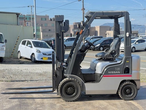 日産　 フォークリフト　L01　ガソリン　1500kg　オートマ　ノーパンクタイヤ　　全国陸送可　下取OK