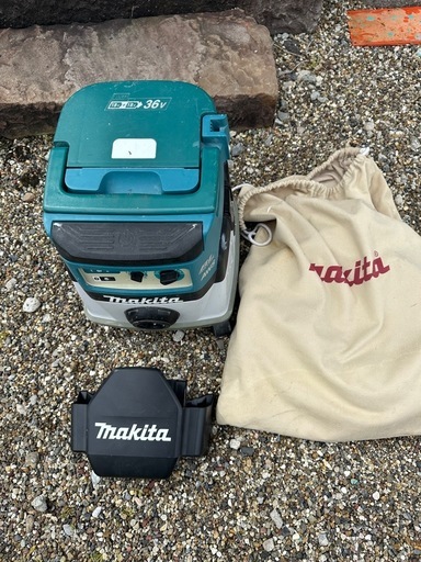 マキタ充電式集塵機
