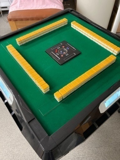 点数表示機能付き全自動麻雀卓『アルバン　スリムスコア28Ｓ/ slim SCORE28』折りたたみ移動式脚+椅子4脚+コーナーテーブル4個付き
