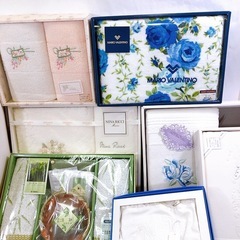 【売約済】タオルセット シーツ 布団カバー など まとめての画像