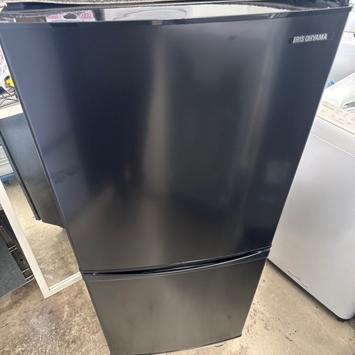 2022年アイリスオーヤマ冷蔵庫142L 黒 (qqq) 池下のキッチン家電 